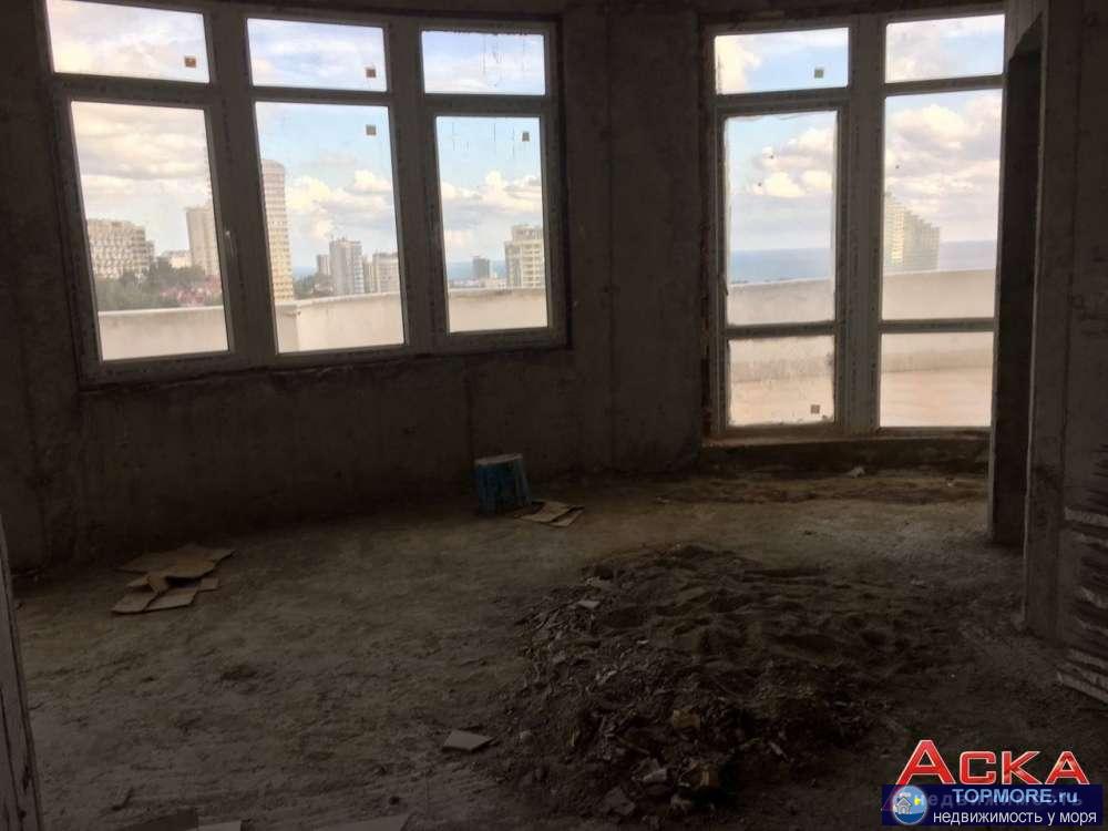 Пентхаус с видом на море в центре в доме бизнес-класса