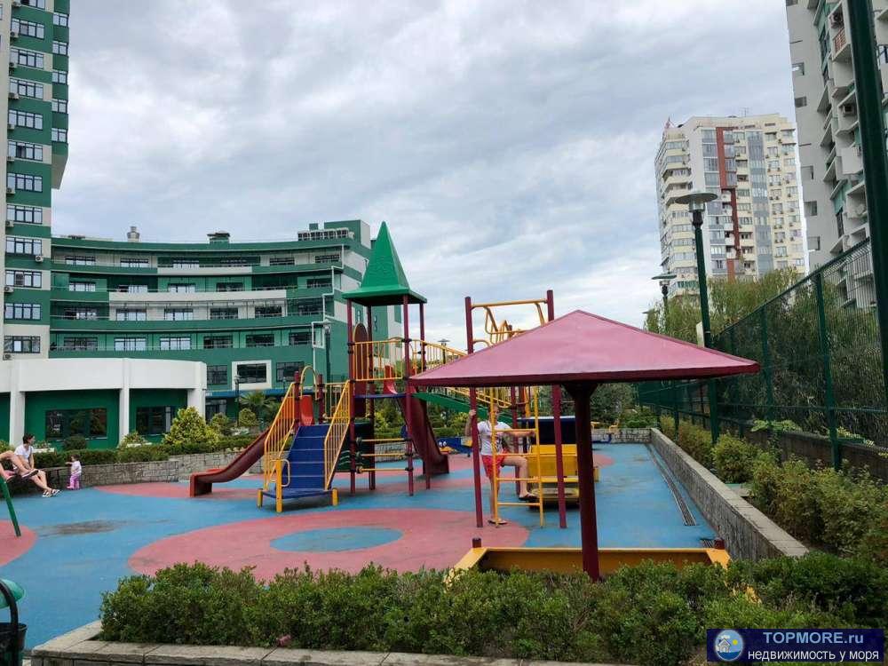 Продам элитную  двухкомнатную квартиру в Центре города Сочи общей площадью 100 кв метров.2 комнаты, отдельная кухня,... - 2