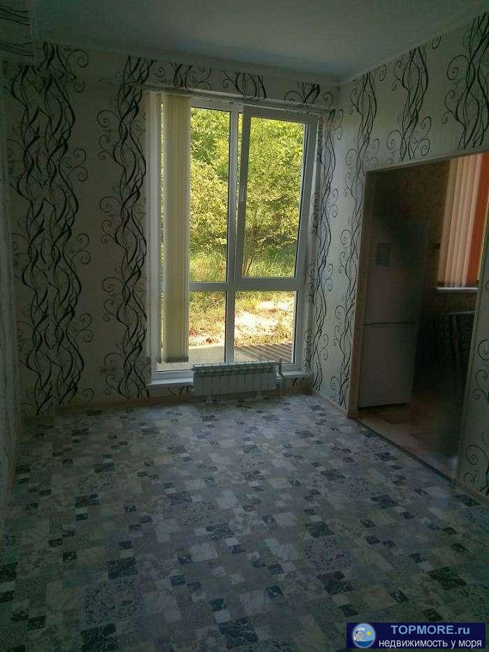 Продам 1-комнатную квартиру в районе Мамайка на улице Целинная, на 2 этаже.  Площадь квартиры - 28 м2, площадь кухни...