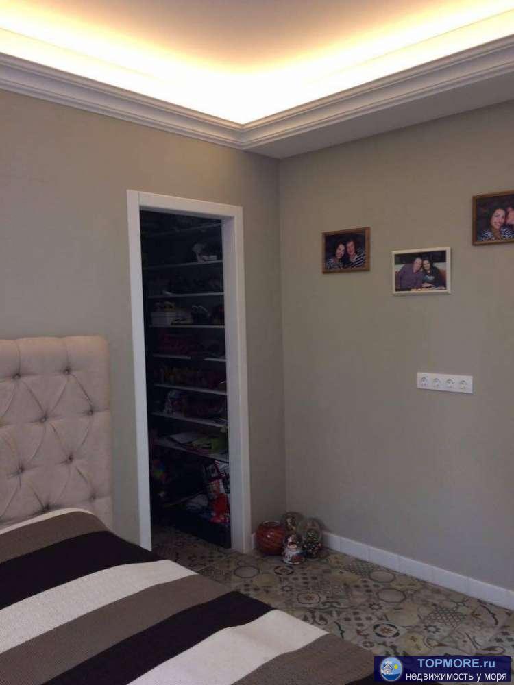 Продам квартиру в современном жилом комплексе Немецкий квартал. Шикарный ремонт и мебель! В трех минутах остановка...