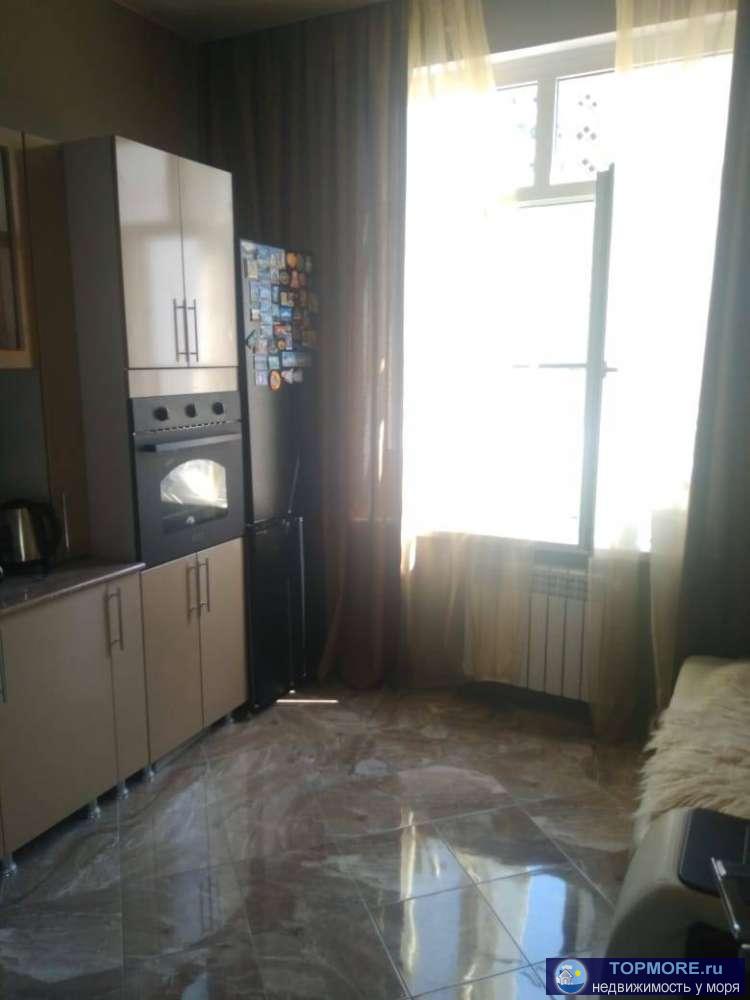 Продаю очень уютную, светлую квартиру с хорошим ремонтом и мебелью в одном из самых престижных районов Сочи! В... - 2