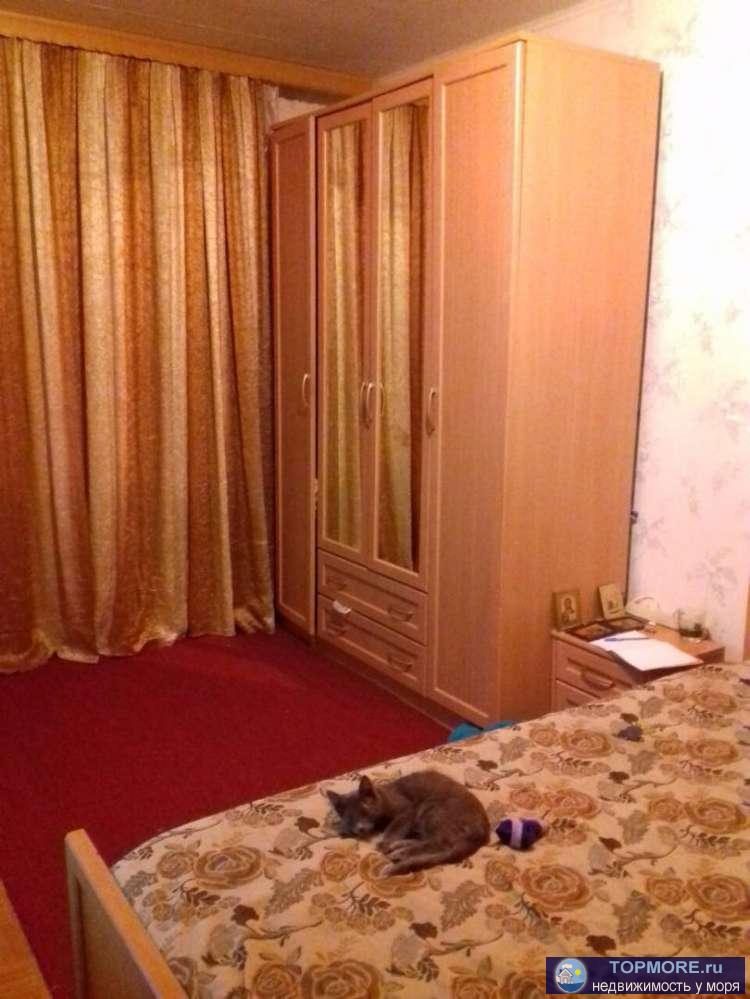 Продам 2-х комнатную квартиру в курортном месте Якорная щель. Кухня 9кв.м. Две просторные комнаты и лоджия. Квартира...