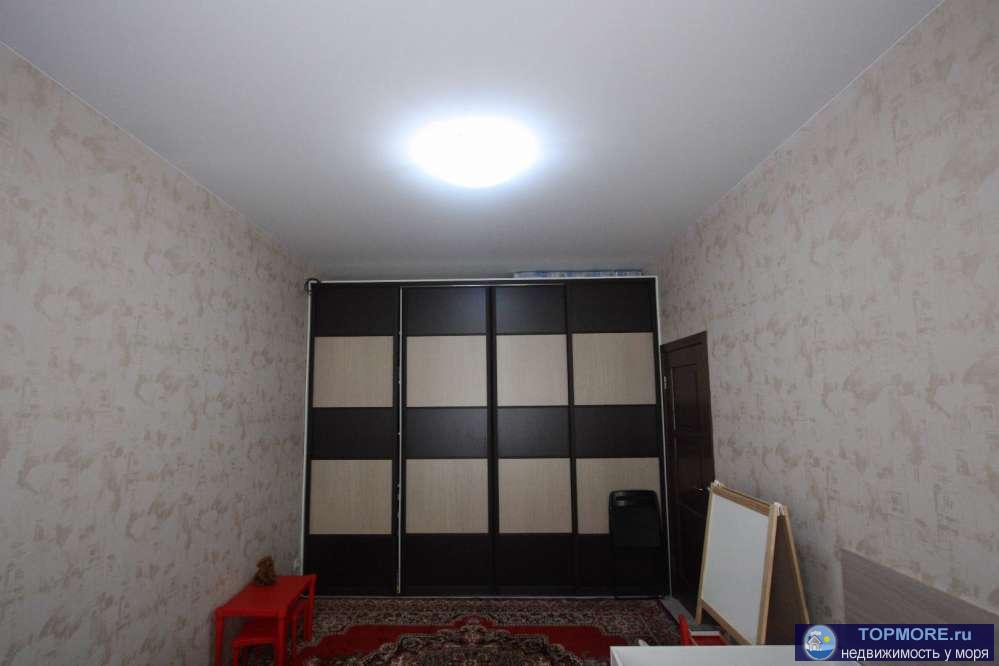 Срочно продается квартира, светлая и уютная, качественный и свежий ремонт, бытовая техника,высокие потолки. Рядом с... - 2