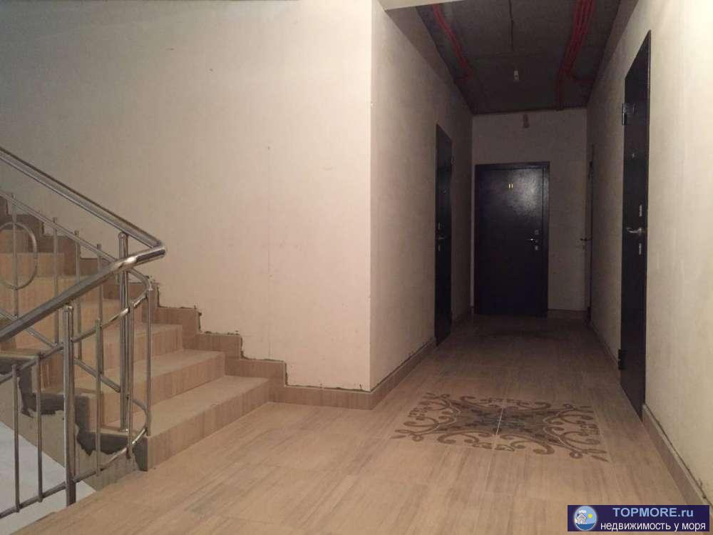 Продам квартиру в ЖК ''Резиденция'' 2, улица Клубничная. 3 этаж, 23,3 м2. Панорамное остекление и балкон,... - 1