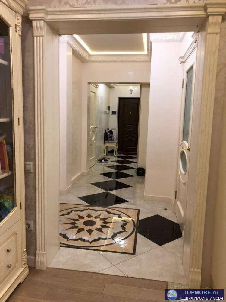 Абрикосовая, район Макаренко - самый низ, пологая местность, очень развитая инфраструктура, рядом с домом гимназия,... - 2