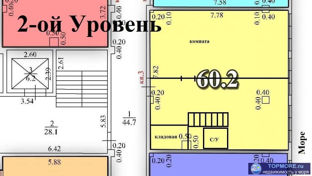 Двухуровневая квартира с ремонтом в сданном доме с центральными коммуникациями. На первом этаже прихожая, две...