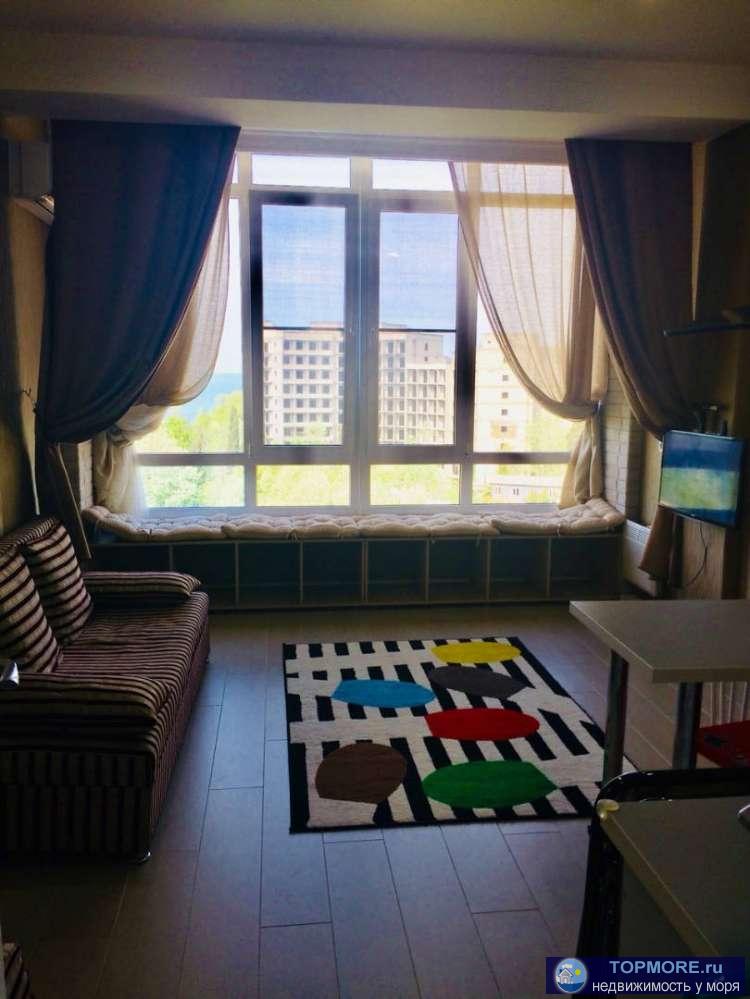 Квартира студия с видом на море. Балкон открытый. Статус квартира. Закрытая территория, парковка.   - 1