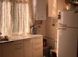 Продаю квартиру с ремонтом, 33 кв м , спальни и кухня гостиная. Дом...