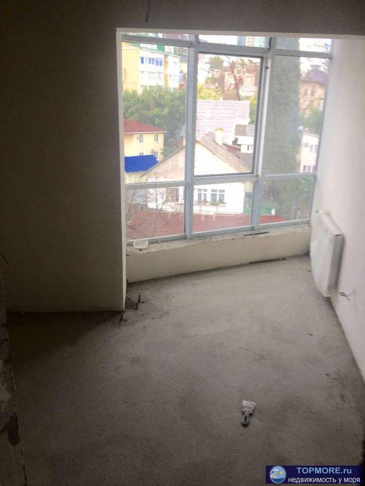 Монолитный жилой дом бизнес класса. Внешняя отделка и отделка коридоров- керамогранит, панорамное остекление, лифты...