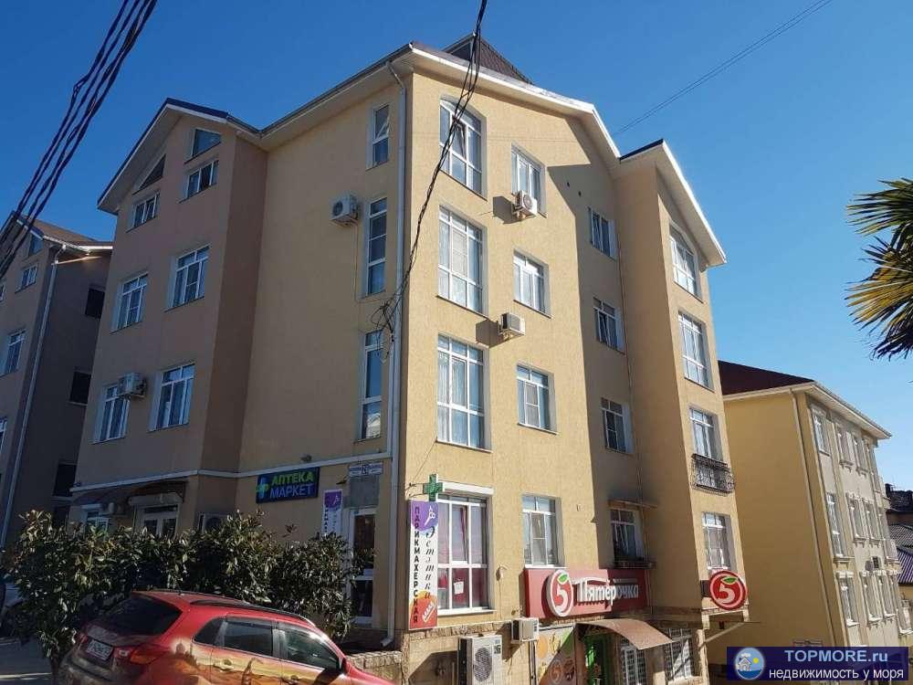 Продам двухуровневую квартиру на Соболевке. Кухня-гостинная, спальня, 2 этаж - полноценная комната. На первом этаже...