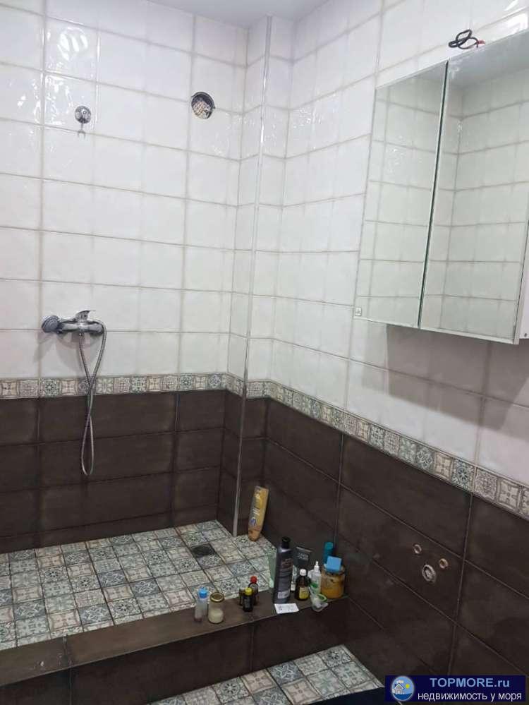 Продам двухуровневую квартиру на Соболевке. Кухня-гостинная, спальня, 2 этаж - полноценная комната. На первом этаже... - 1