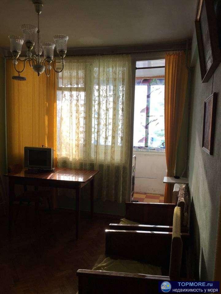 Полноценная двухкомнатная квартира с кухней и лоджией на Донской. Расположена на 4-ом этаже пятиэтажного дома. Третий... - 1