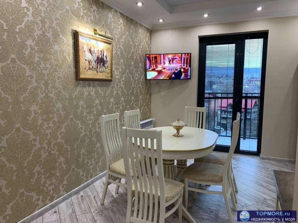 В новом доме бизнес класса Бочаров маяк выставлена на продажу шикарная двухкомнатная квартира с дизайнерским ремонтом...