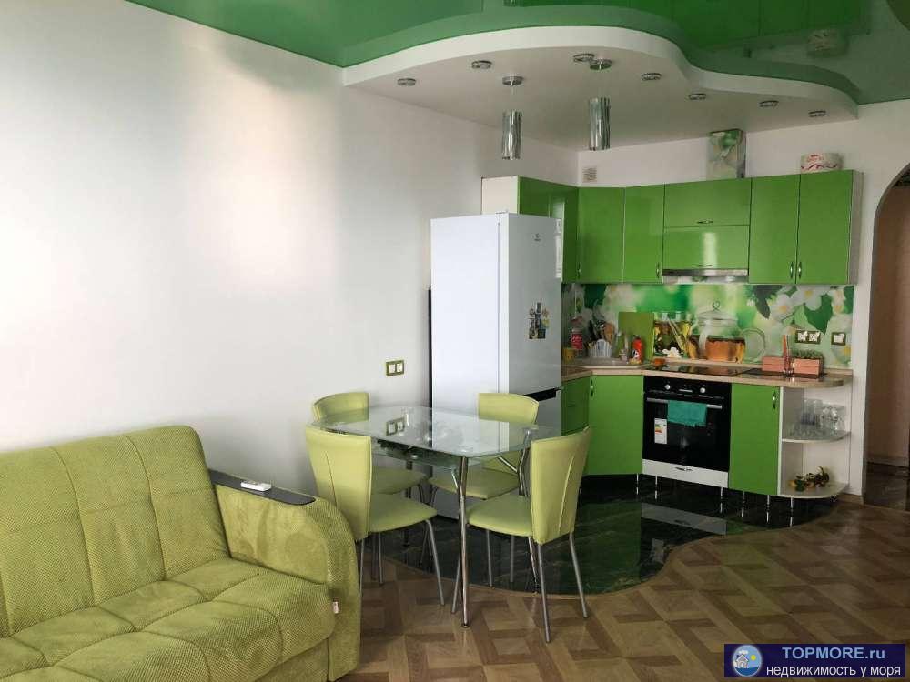 Продаю квартиру в жилом комплексе бизнес класса. Выполнен ремонт, мебель, техника. Высокий этаж, великолепные...