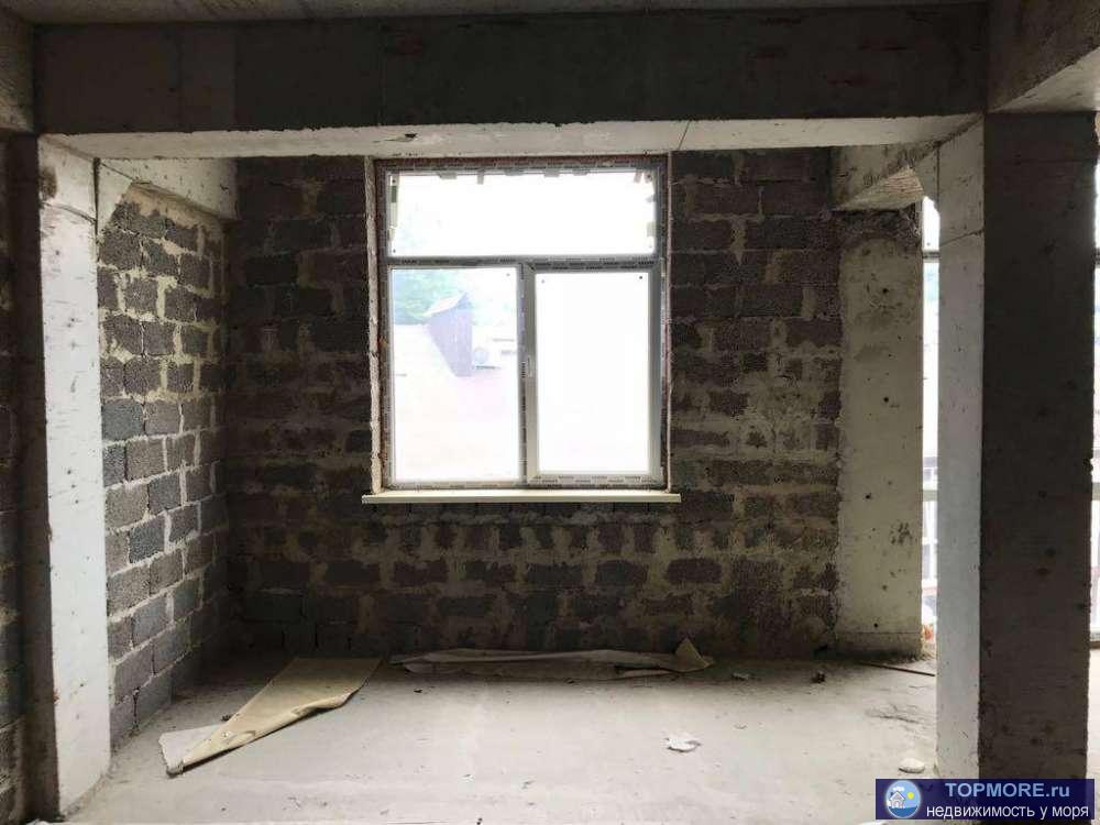 Продаю квартиру свободной планировки на Тепличной. 50м от остановки общественного транспорта и магазинов. Дом давно... - 2