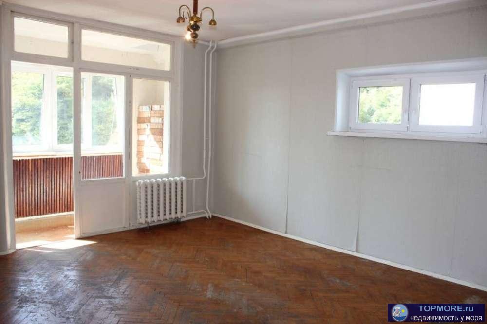 Продается отличная квартира ,с видом на море.Вся инфраструктура в шаговой доступности.До моря,не спеша 5 минут хотьбы. - 2