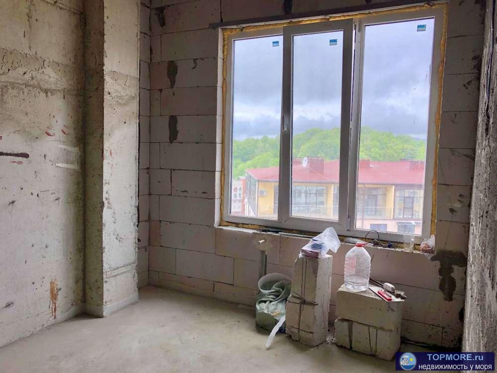 Отличный вариант для постоянного проживания в красивом, тихом районе Адлера. Комфортная двухкомнатная квартира с... - 2