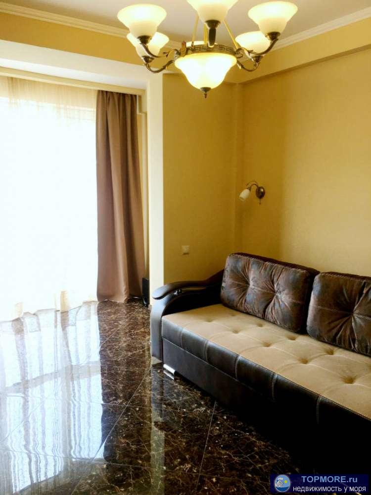 Квартира удобно распланирована в 2 спальни и просторную кухню-гостиную. В квартире большой санузел и вместительная...