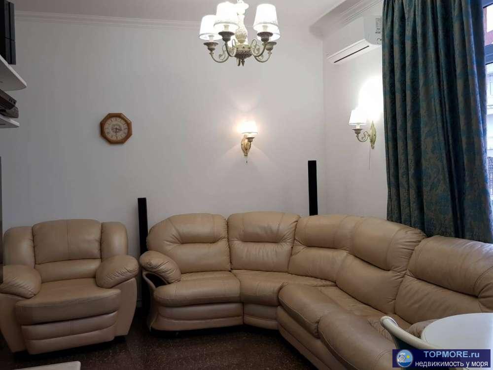 Продается светлая. большая квартира на Бытхе. Квартира с ремонтом и мебелью.Отдельно продаются два машиноместа....