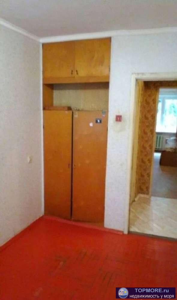 Продается 3-х комнатная квартира в поселке Лазаревском, 1-й этаж 5-ти этажного дома, не угловая, комнаты раздельные,... - 2