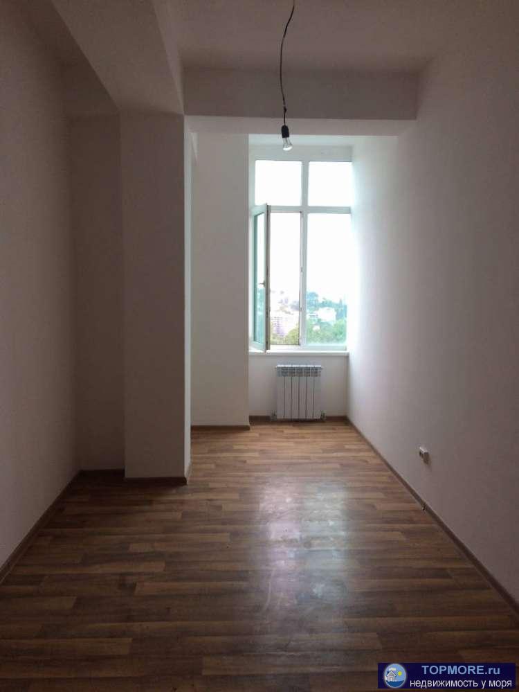 Продаю 2-х комнатную квартиру с ремонтом. Рядом с домом детский сад и школа. 