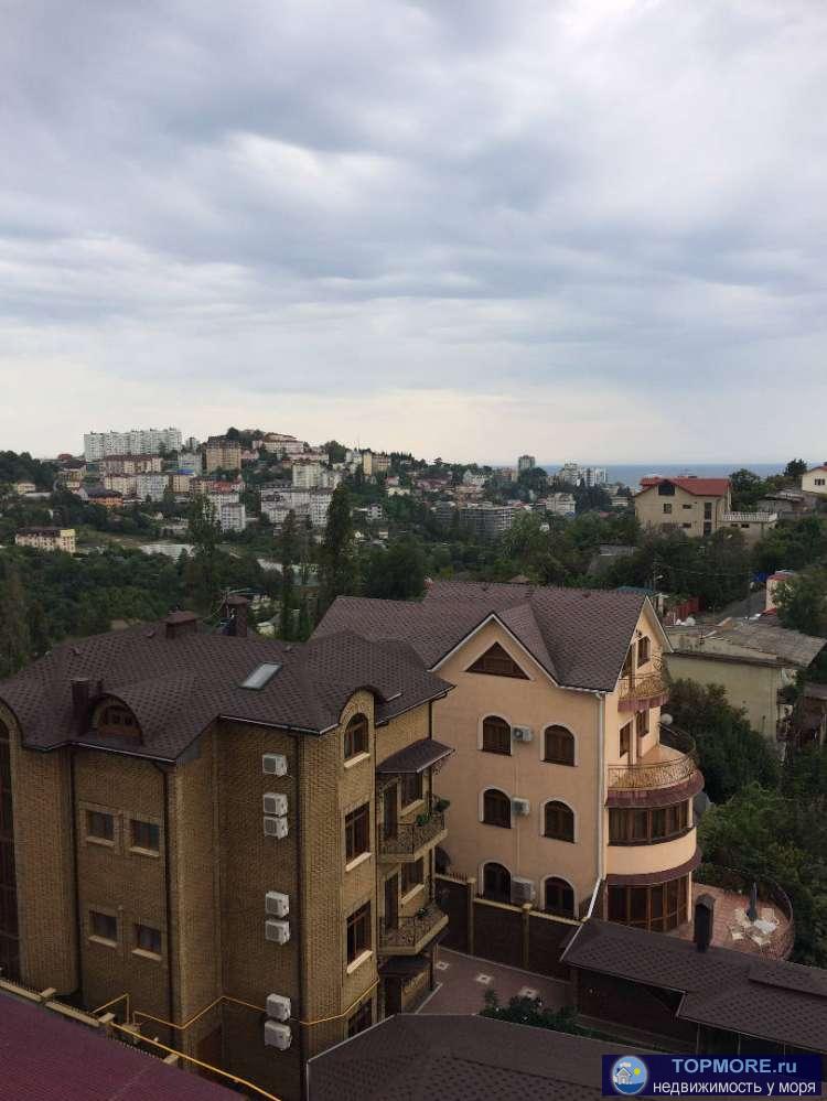 Продаю 2-х комнатную квартиру с ремонтом. Рядом с домом детский сад и школа.  - 2