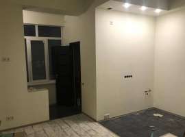Продаю квартиру-студию с ремонтом. В квартире теплый пол. Новая...