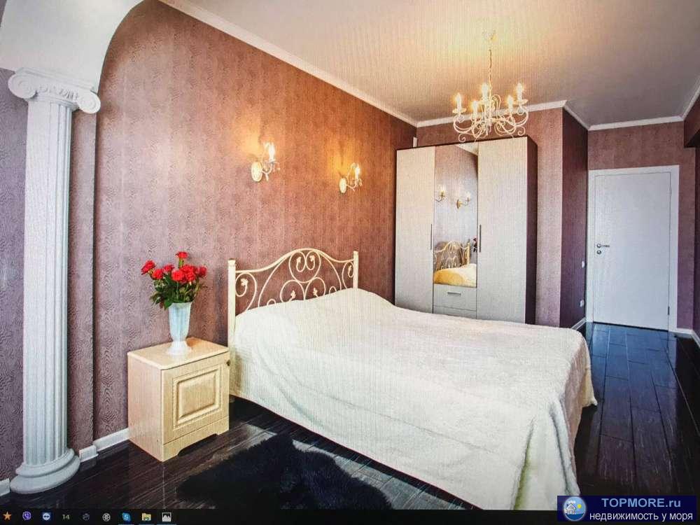 Продам прекрасную квартиру в самом центре Адлера! Вся необходимая инфраструктура рядом. Дизайнерский ремонт. Мебель и... - 2