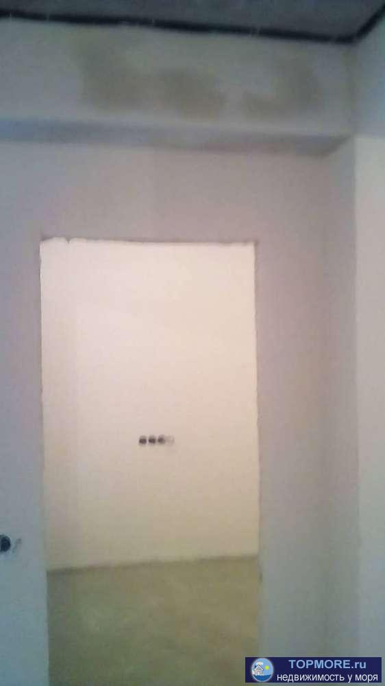 Квартира 41 м2 с чистовой отделкой (по факту около 50-ти). Разведены электричество, сантехника, теплые полы. Хороший... - 2