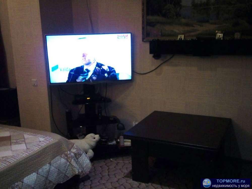 Квартира в отличный дом в Сочи ! Хоста. 2 окна (5 створок). Ремонт. Мебель. Отличный вид на море ! Тихое, спокойное...