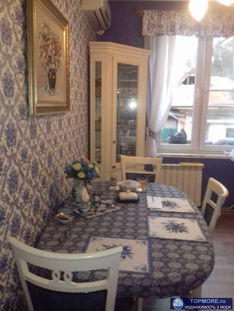 Продажа / Квартиры, Сочи, Войкова улица, 10 500 000 р. Продается квартира в центре Сочи, ровное место рядом Мор Порт, вся инфраструктура в пешей доступности...2 уросневая,... - 2