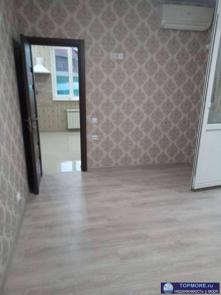 Продается квартира общей площадью 50 кв. м. Хорошая планировка. Просторный холл, кухня, изолированная спальня и... - 2