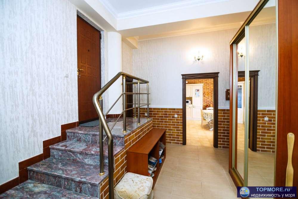 Продается 4х комнатная квартира на 1 этаже клубного дома, в котором расположены 7 квартир. Квартира полностью...