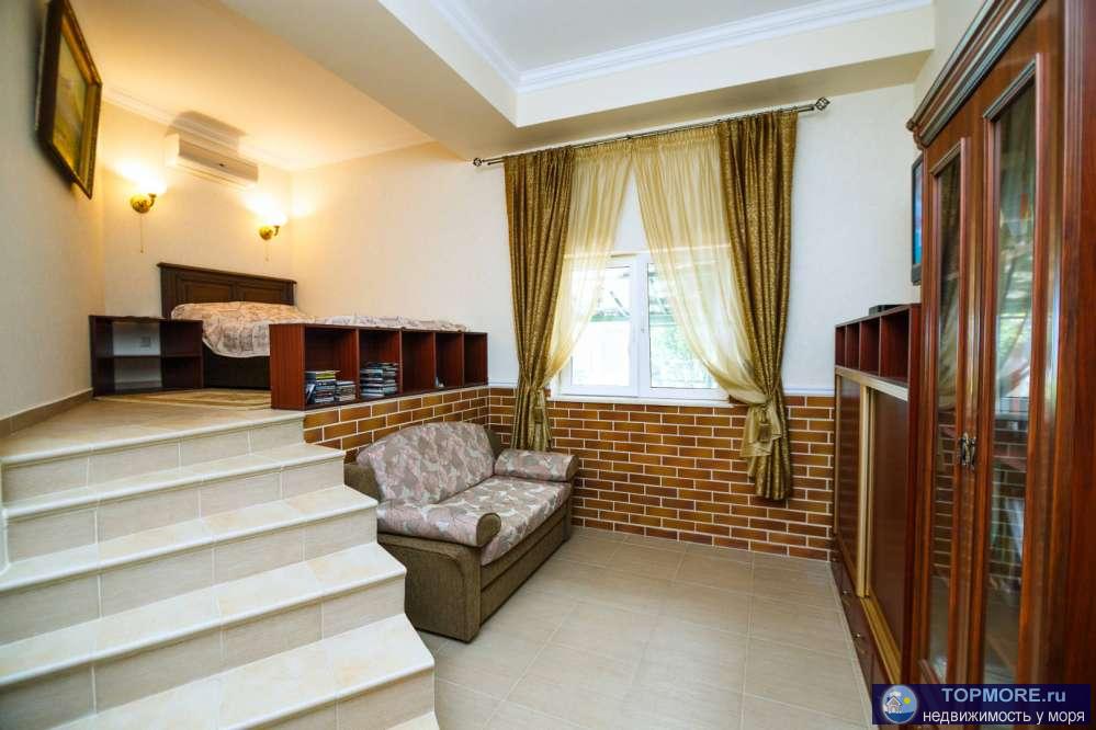 Продается 4х комнатная квартира на 1 этаже клубного дома, в котором расположены 7 квартир. Квартира полностью... - 1