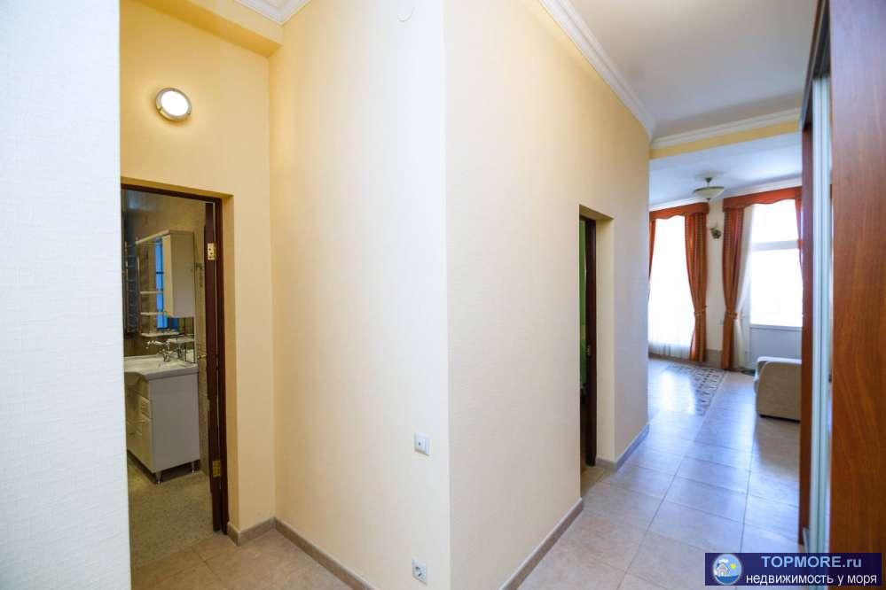 Продается 2х комнатная квартира на 2 этаже клубного дома, в котором расположены 7 квартир. Квартира полностью...