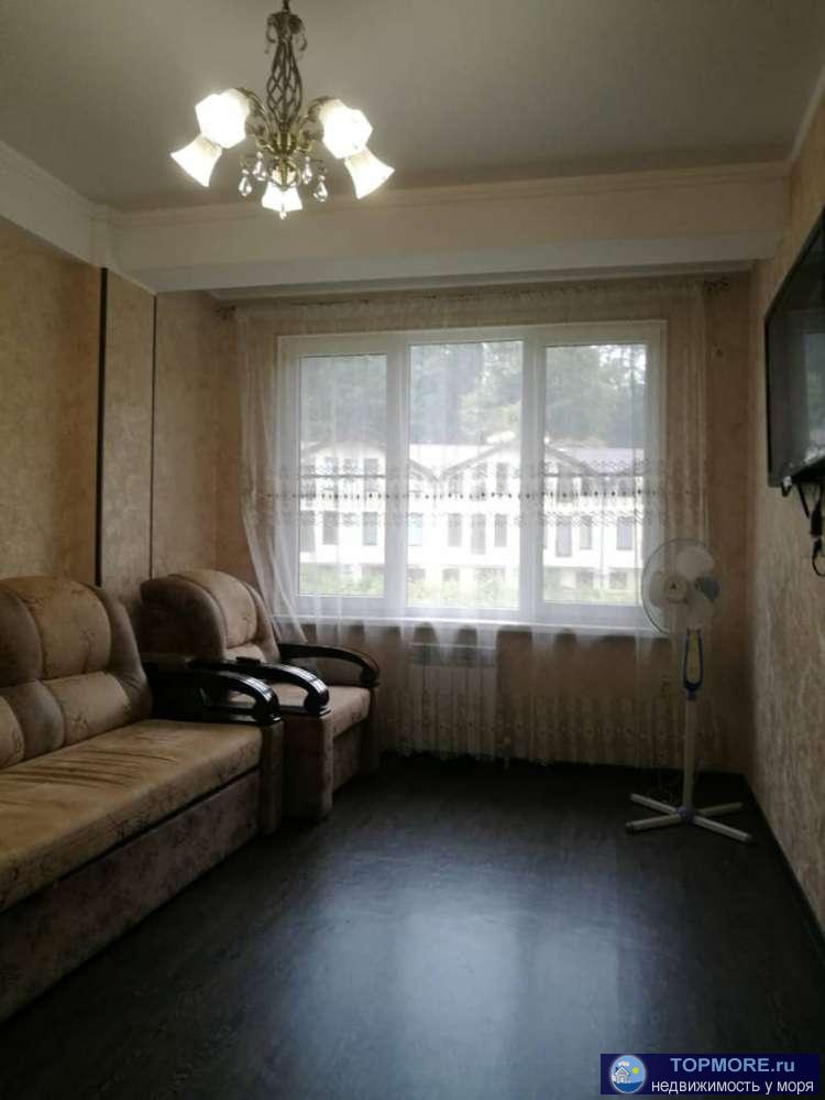 Продою 2-комнатную квартиру в тихом , ЖП спокойном рай-оне у моря Отличный вид из окна , детская поощадка , зона...