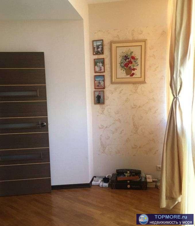 Продаю квартиру с панорамными окнами и видом на море! Качественный ремонт, теплые полы,итальянская плитка. Проходит... - 1