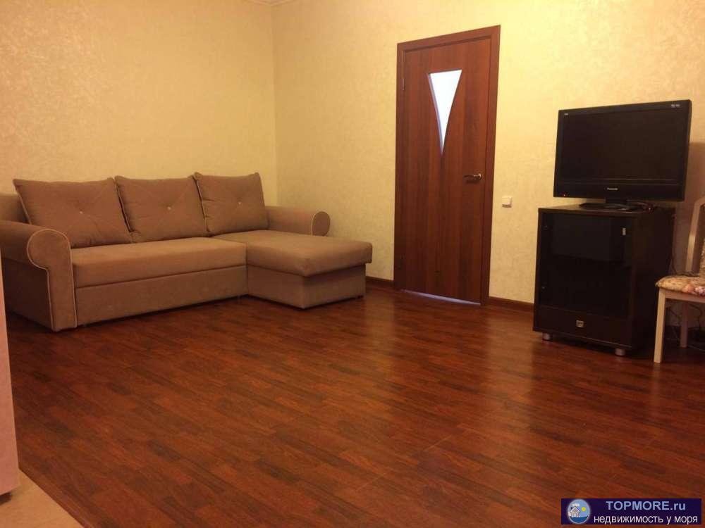 Продается трехкомнатная квартира 70 кв.м. в Центральном районе  на переулке Донском. В квартире сделан ремонт.... - 1