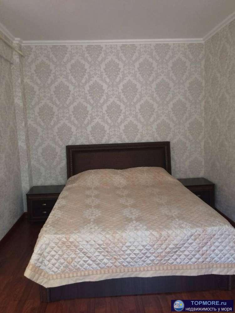 Продается трехкомнатная квартира 70 кв.м. в Центральном районе  на переулке Донском. В квартире сделан ремонт.... - 2