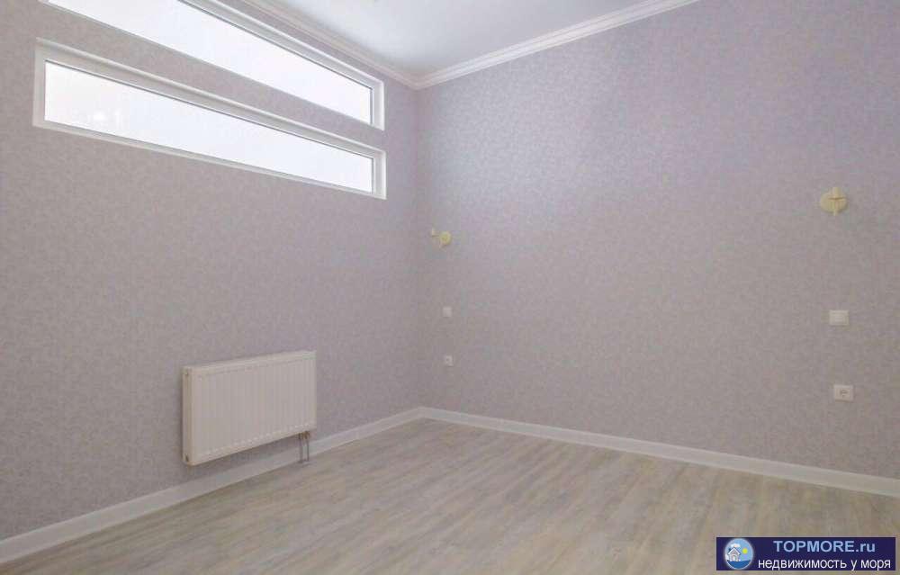 Продается 3 комнатная квартира с 2 спальнями кухня - гостинная с видом на море, с ремонтом - 2