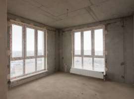 Срочно продается черновая квартира на ул. Пятигорской. Вид на море...