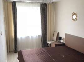 Продаю 2-х комнатную квартиру площ. 52 кв. м на 6 этаже 9-этажного...