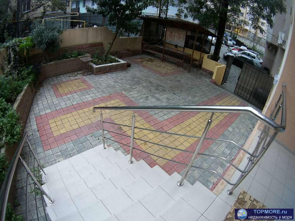 Уютная квартира с ремонтом. Полноценная однокомнатная квартира с просторной кухней. В подарок покупателю мебель и...