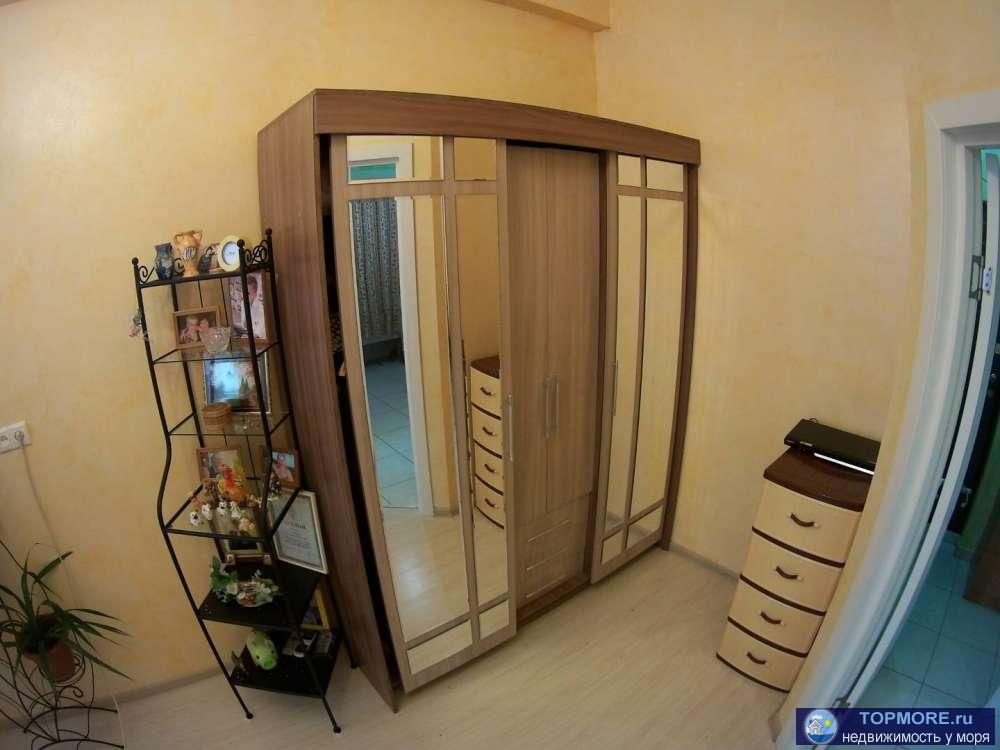 Уютная квартира с ремонтом. Полноценная однокомнатная квартира с просторной кухней. В подарок покупателю мебель и... - 2