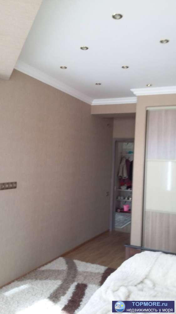 Продается 2х комнатная квартира, кухня-гостиная и две изолированные спальни. Ремонт, мебель, техника. Отопление от... - 1