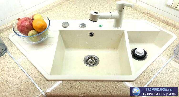 В микрорайоне Ареда продается просторная и светлая трехкомнатная квартира. В доме всего 14 квартир, отопление и... - 2