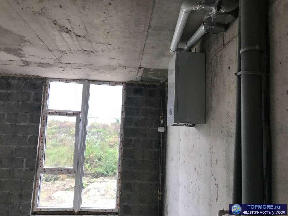 Продам светлую квартирус видом на море! Свободной планировки, 3 окна. До моря всего 12 минут пешком. Хороший район,...