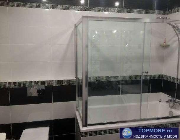 Лучшее предложение в элитном комплексе бизнес класса ЖК Ривьера. Квартира находиться в центре Сочи. Дом с огороженной... - 2