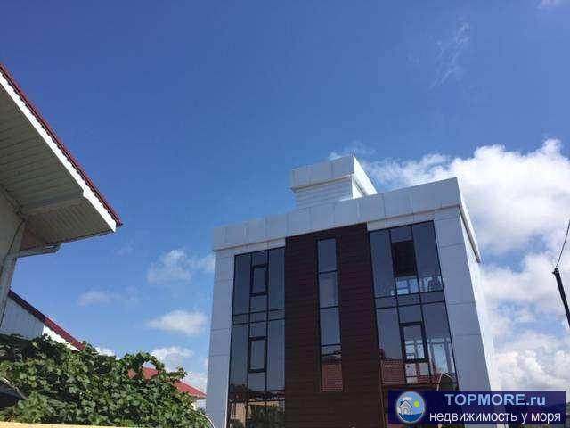 Продаётся дом с чистовой отделкой.Коммуникации центральные, з/у и дом в собственности. До моря 200 метров, с окон... - 2