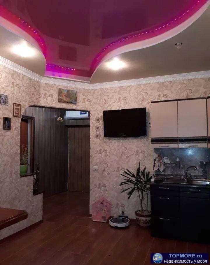 2-этажный дом с ротличным ремонтом и великолепной терассой на крыше, на которой пожно любоваться отличным видом на...